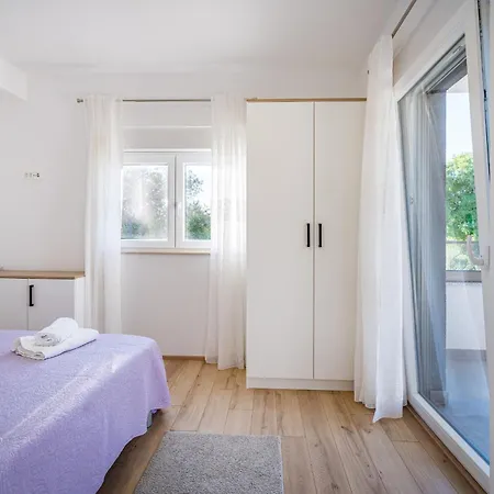 Vista Mare 1 With Heated Pool Sveti Filip i Jakov