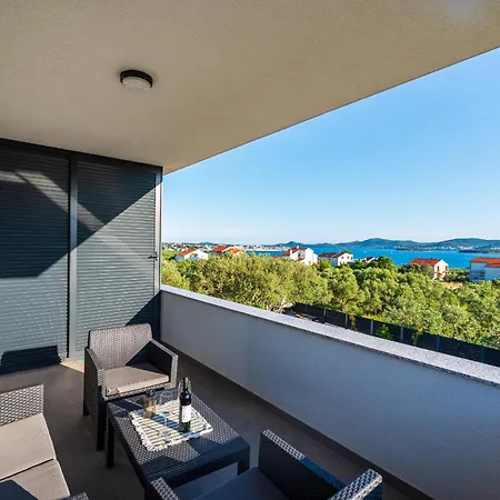 Vista Mare 1 With Heated Pool Apartment Sveti Filip i Jakov