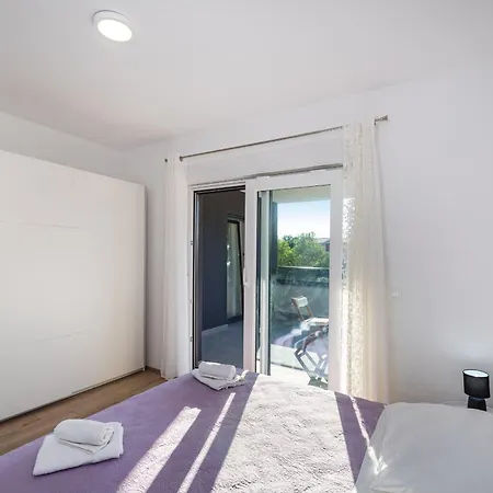 Apartment Vista Mare 1 With Heated Pool *