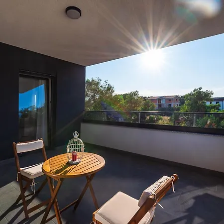Apartment Vista Mare 1 With Heated Pool *