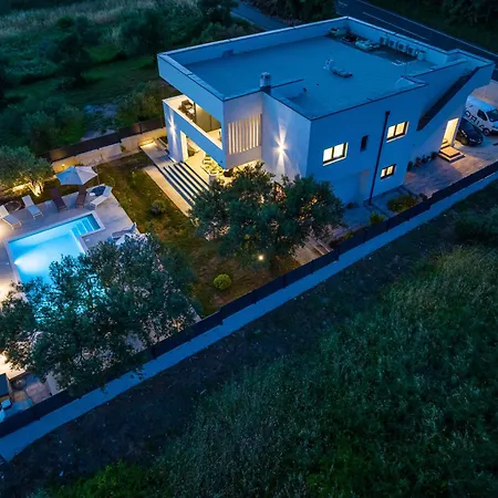 Vista Mare 1 With Heated Pool Apartment *