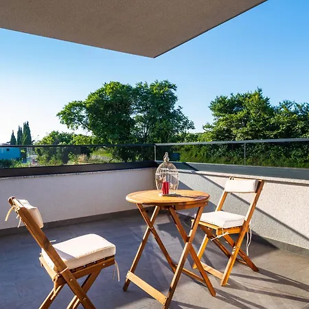 Vista Mare 1 With Heated Pool *