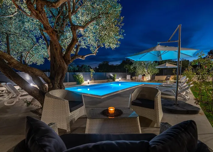 Vista Mare 1 With Heated Pool *