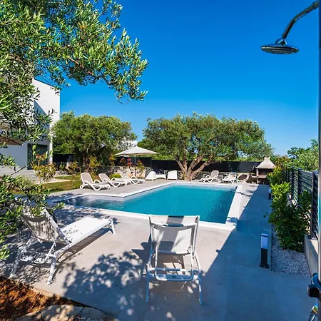 Vista Mare 1 With Heated Pool * Sveti Filip i Jakov